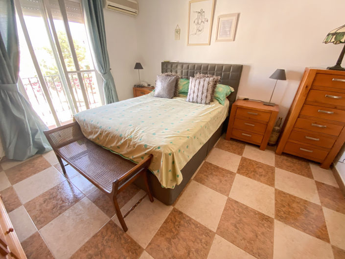 Image No.15-3 Bed Apartment for sale