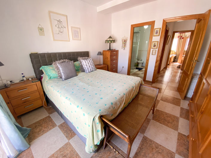 Image No.17-3 Bed Apartment for sale