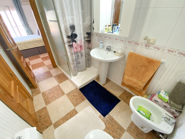Image No.22-3 Bed Apartment for sale