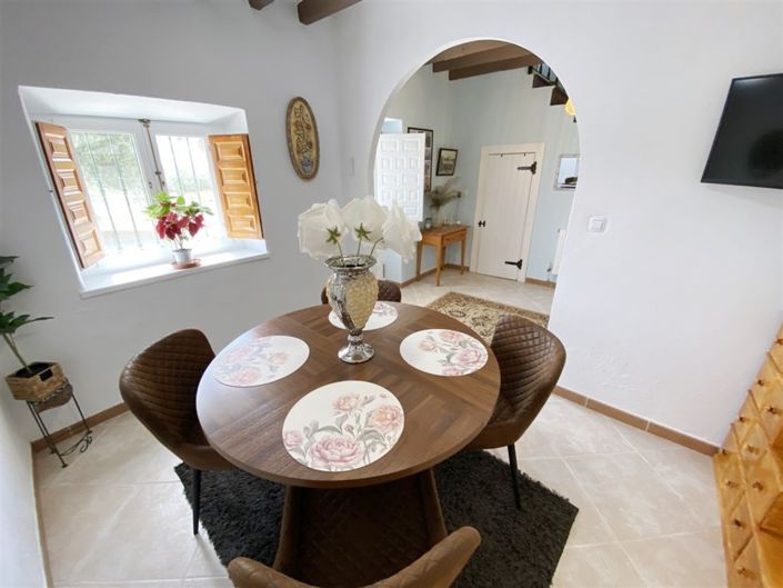Image No.16-3 Bed Property for sale