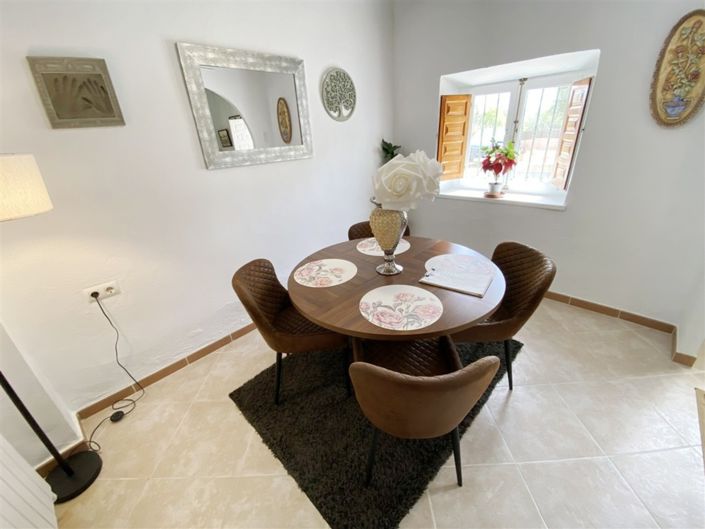 Image No.18-3 Bed Property for sale
