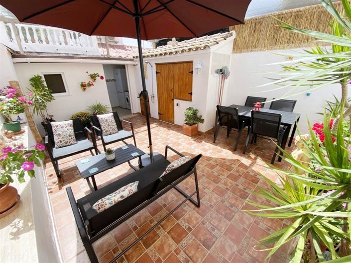 Image No.29-3 Bed Property for sale