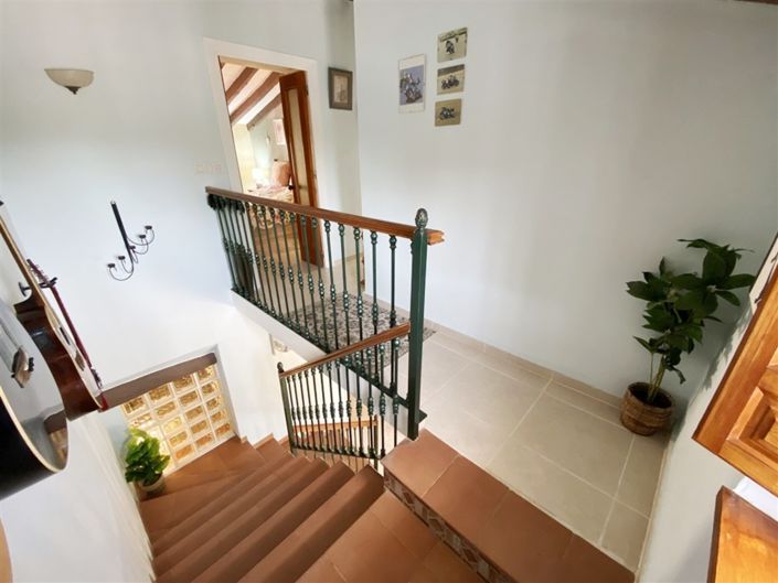 Image No.32-3 Bed Property for sale