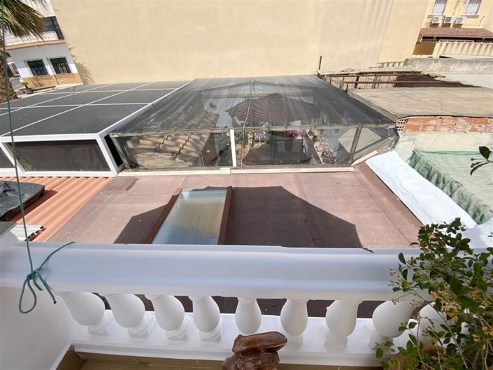 Image No.53-3 Bed Property for sale