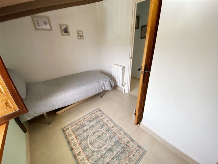 Image No.57-3 Bed Property for sale