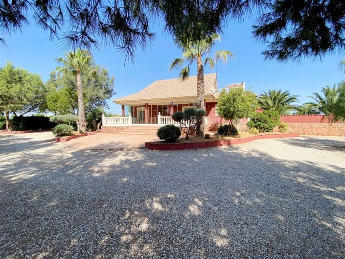 Image No.10-4 Bed Villa for sale