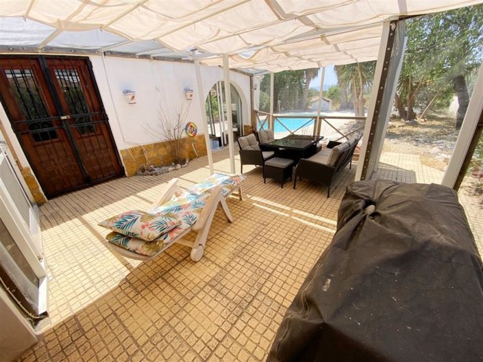 Image No.17-4 Bed Property for sale