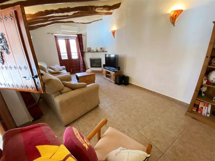 Image No.18-4 Bed Property for sale
