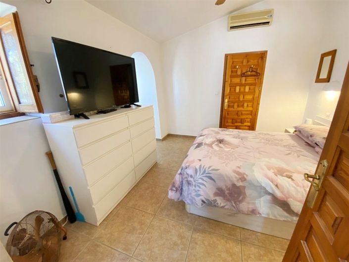 Image No.34-4 Bed Property for sale
