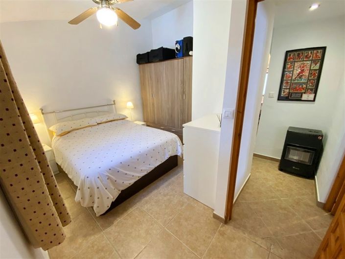 Image No.40-4 Bed Property for sale