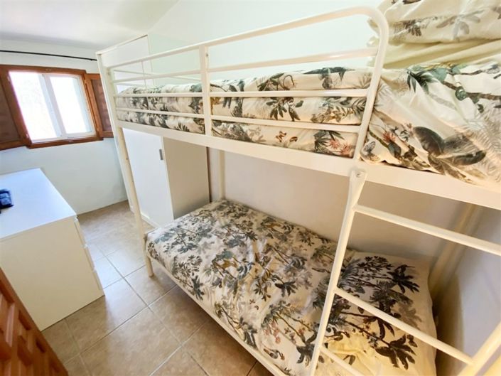 Image No.48-4 Bed Property for sale