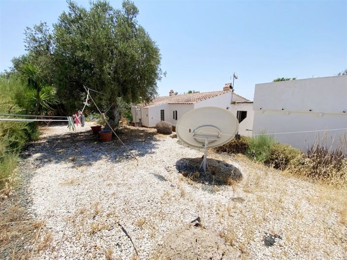 Image No.9-4 Bed Property for sale