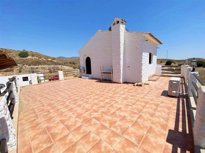 Image No.14-4 Bed Property for sale