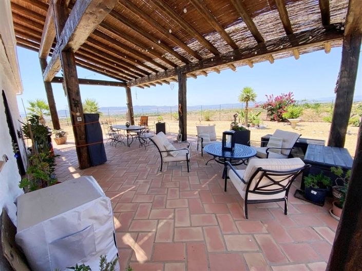 Image No.17-4 Bed Property for sale