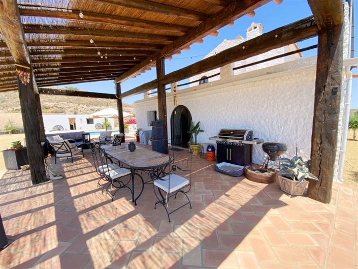 Image No.18-4 Bed Property for sale