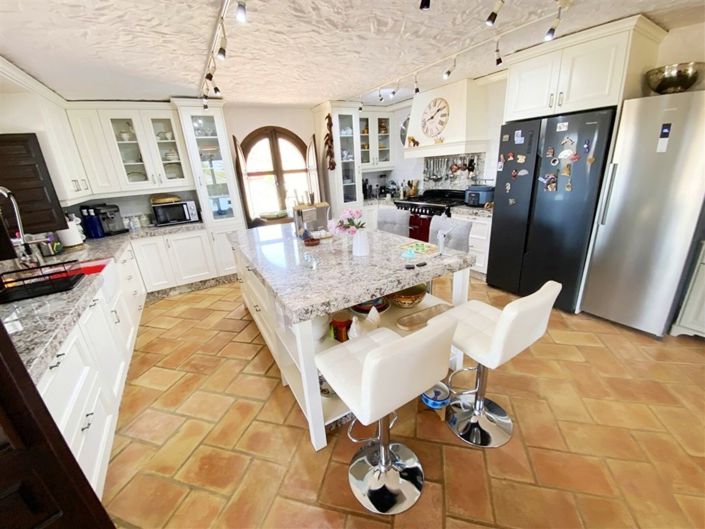 Image No.21-4 Bed Property for sale