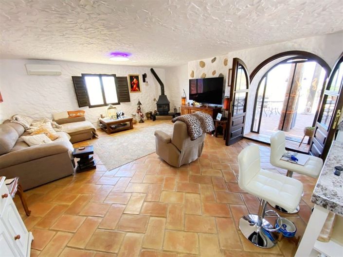 Image No.27-4 Bed Property for sale