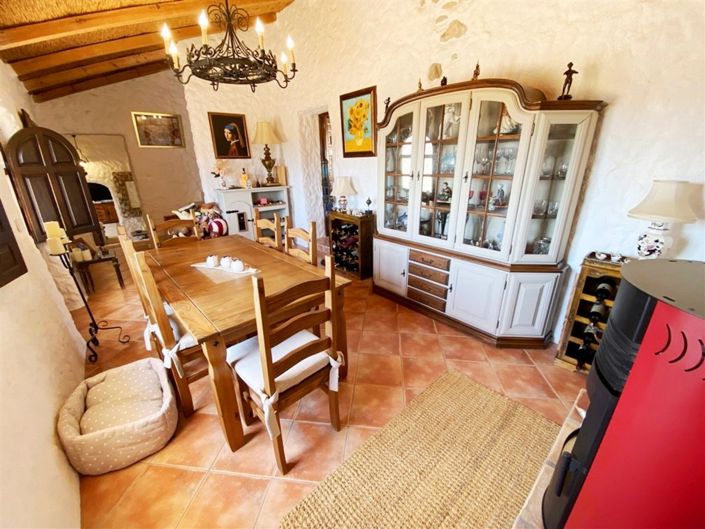 Image No.41-4 Bed Property for sale