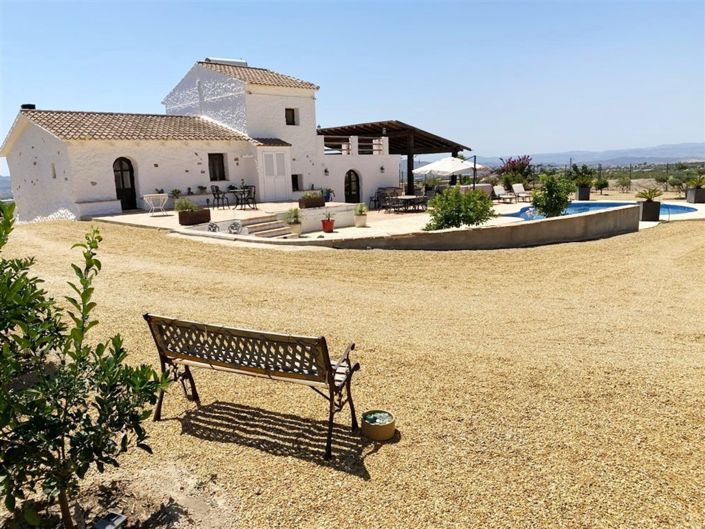 Image No.5-4 Bed Property for sale