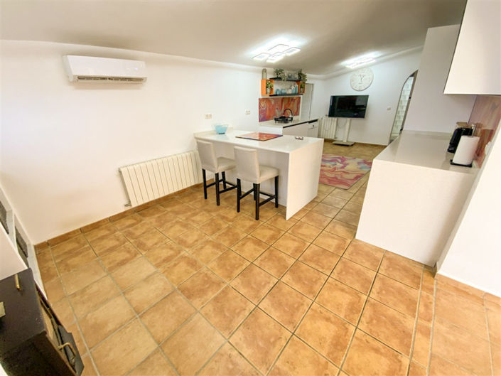 Image No.21-4 Bed Property for sale