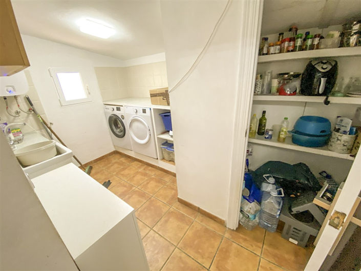 Image No.23-4 Bed Property for sale