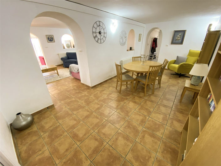 Image No.29-4 Bed Property for sale