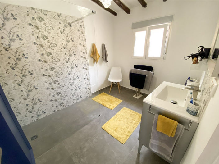 Image No.37-4 Bed Property for sale