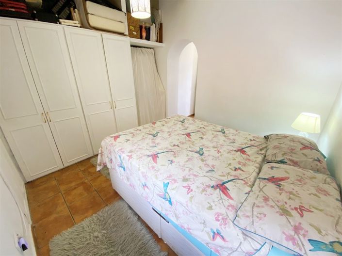 Image No.41-4 Bed Property for sale