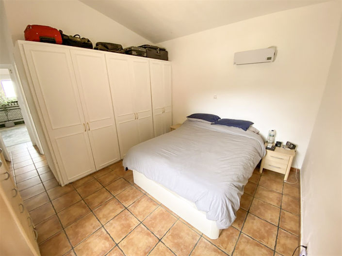 Image No.48-4 Bed Property for sale