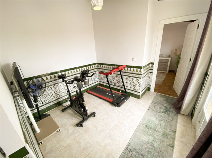Image No.50-4 Bed Property for sale