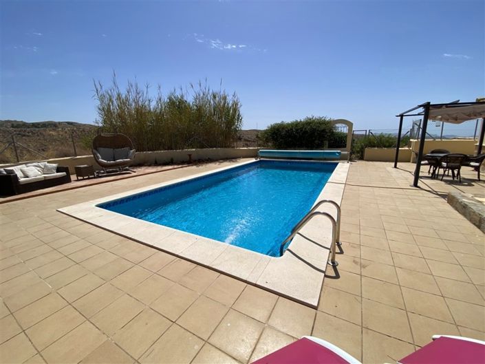 Image No.57-4 Bed Property for sale