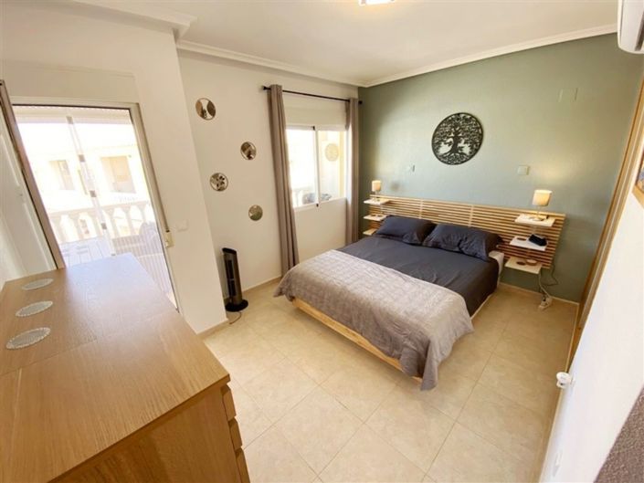 Image No.20-2 Bed Duplex for sale