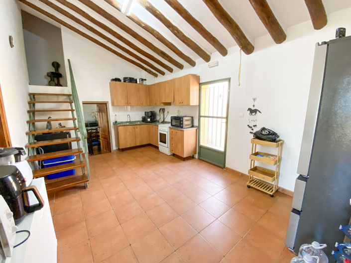Image No.8-5 Bed Property for sale