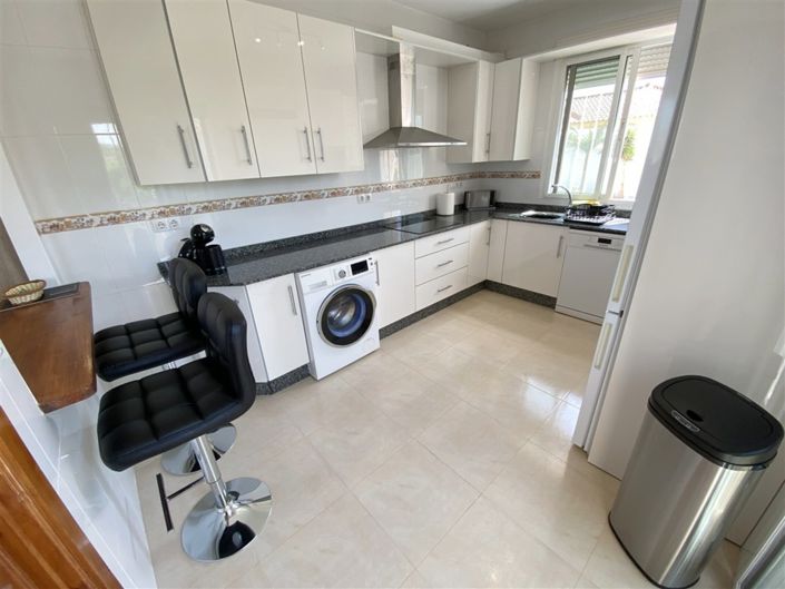 Image No.17-3 Bed Villa for sale