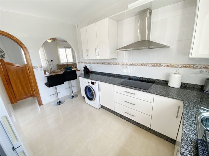 Image No.19-3 Bed Villa for sale