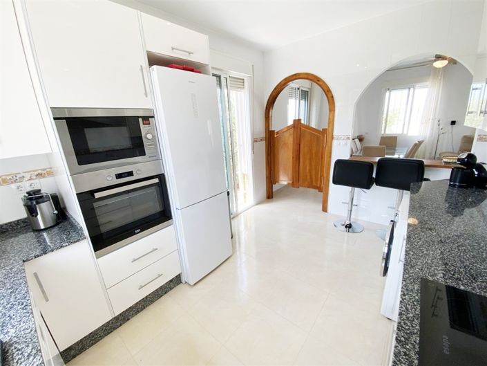 Image No.20-3 Bed Villa for sale