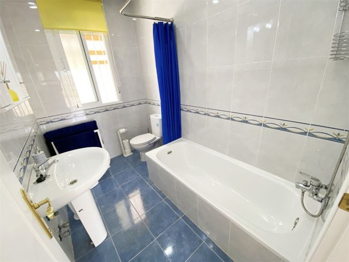 Image No.35-3 Bed Villa for sale
