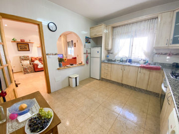 vh2811-village-town-house-for-sale-in-taberno