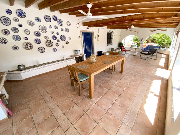 Image No.11-4 Bed Property for sale