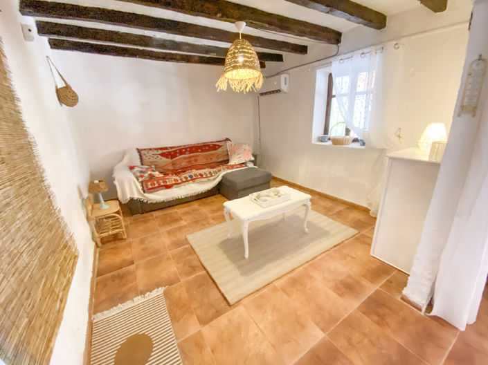 Image No.27-4 Bed Property for sale