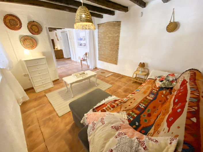 Image No.28-4 Bed Property for sale