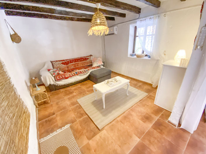Image No.30-4 Bed Property for sale