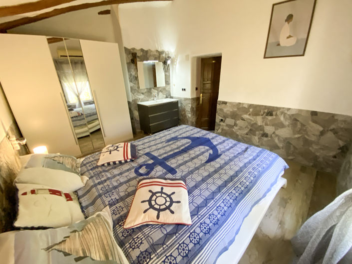 Image No.36-4 Bed Property for sale