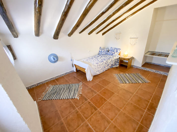 Image No.43-4 Bed Property for sale