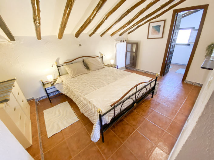 Image No.53-4 Bed Property for sale
