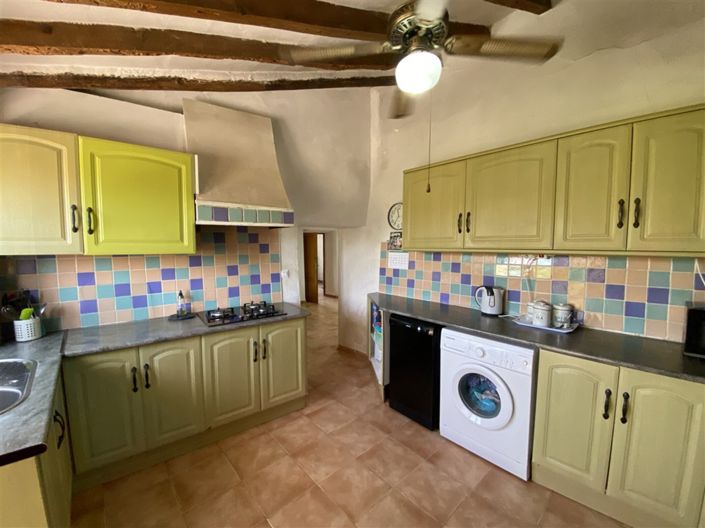 Image No.14-8 Bed Commercial for sale