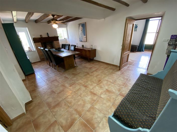 Image No.18-8 Bed Commercial for sale