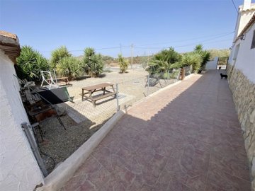 vh2805-commercial-for-sale-in-huercal-overa-1