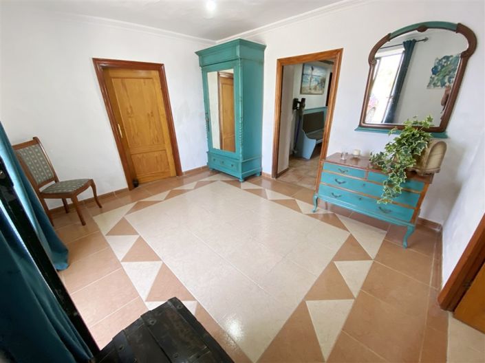 Image No.42-8 Bed Commercial for sale