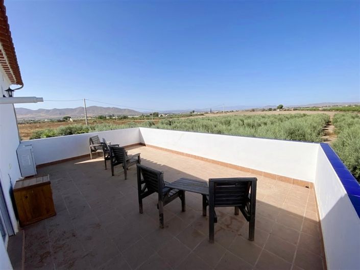 Image No.10-4 Bed Property for sale